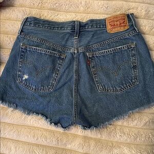 Levi’s 501 denim jean shorts size 29 nice Levi jeans shorts